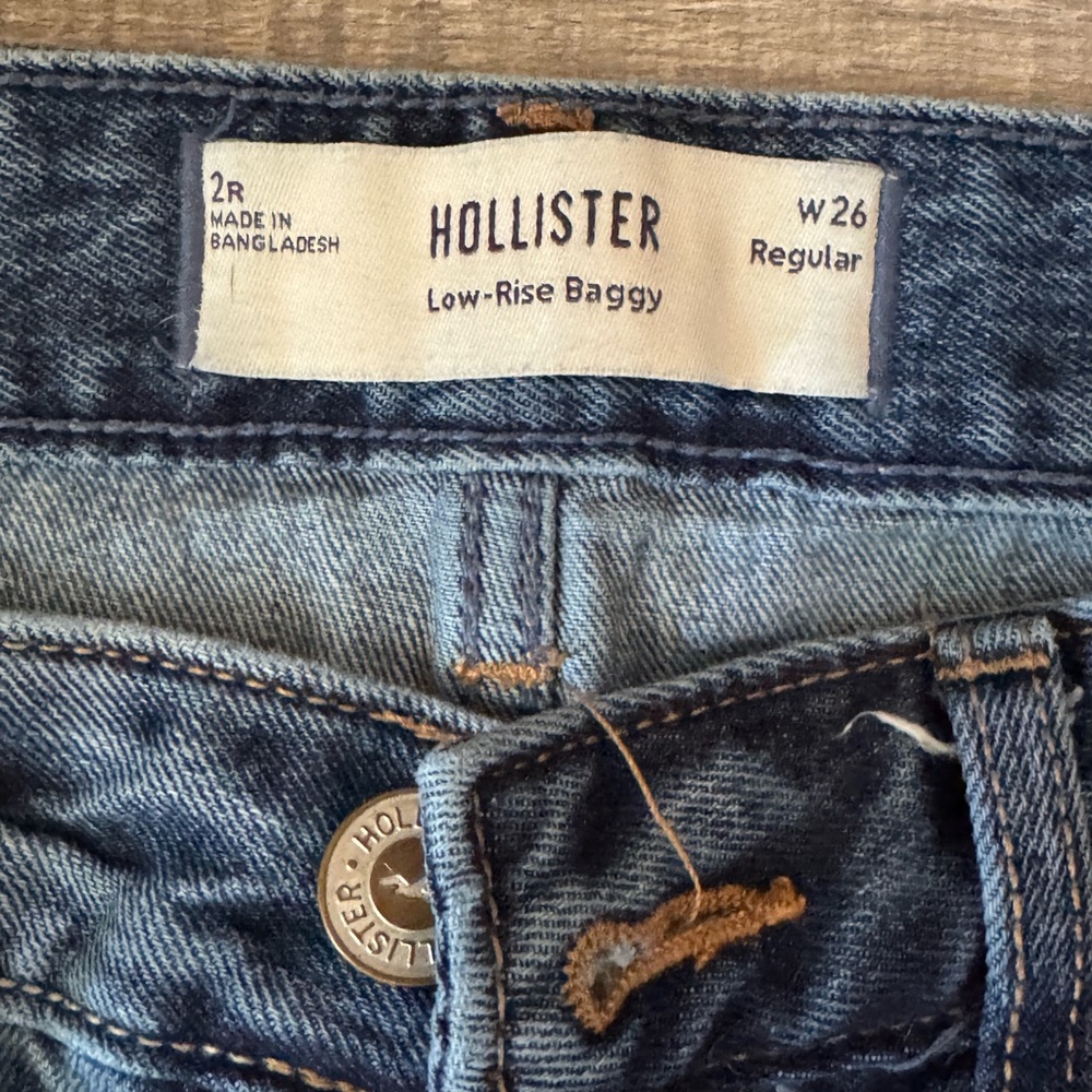 Hollister Low-Rise Baggy Blue Jeans - Picture 2 of 3